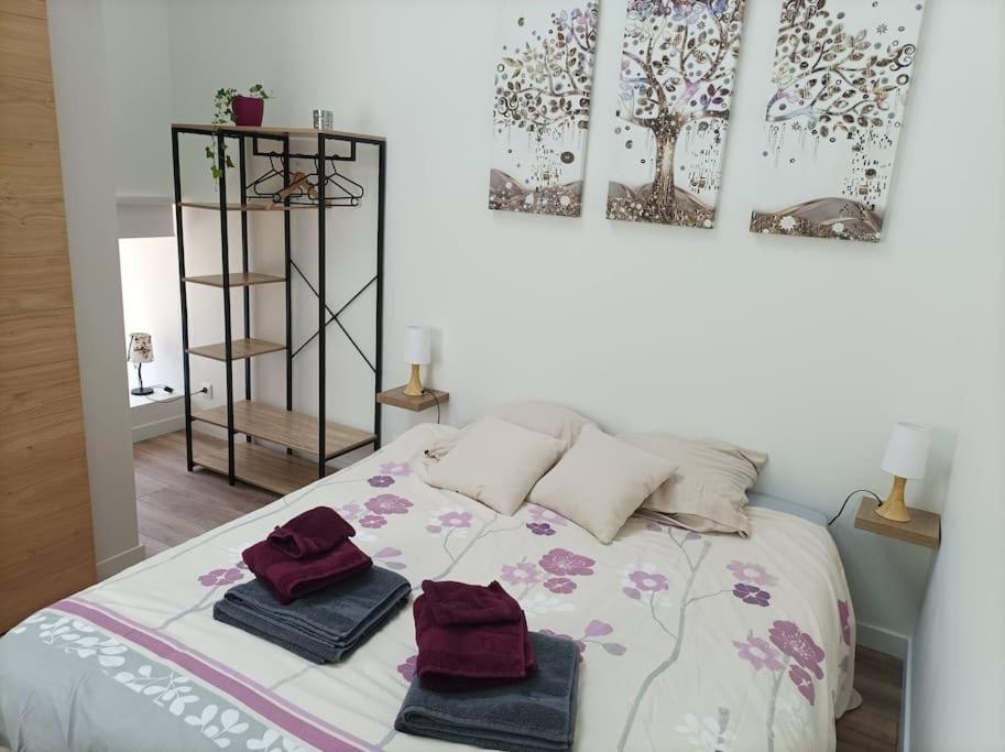 Maison Les Iris - 3 Et 3 Salles De Bain - 3 A 6 Personnes - Futuroscope Holiday home *